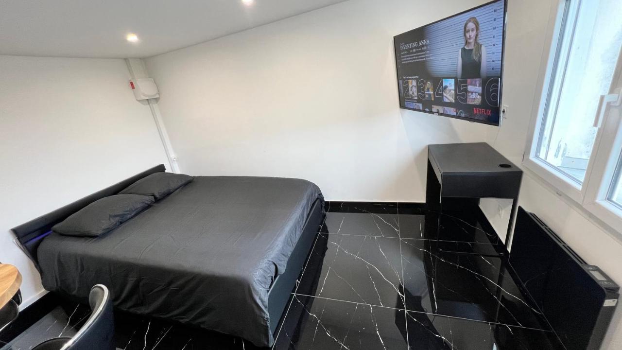 Bella Vita - Studio Tout Equipe - Tv Netflix - Centre Ville 100M- Gare 50M - Basilique 200M Lisieux Exteriör bild